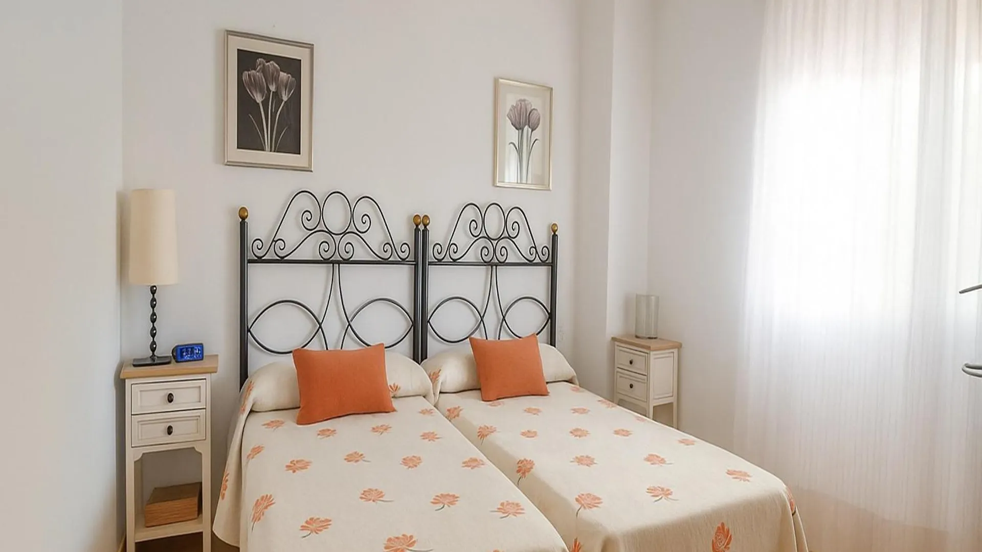 Central Park-Coastal Refuge By The Beach Estepona Apartment